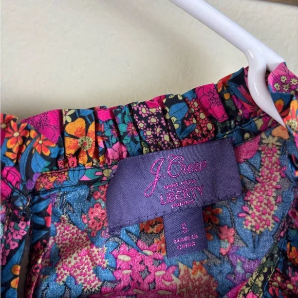 J Crew Small Flutter-sleeve top in Liberty of London Floral Ciara print blouse - Picture 13 of 13